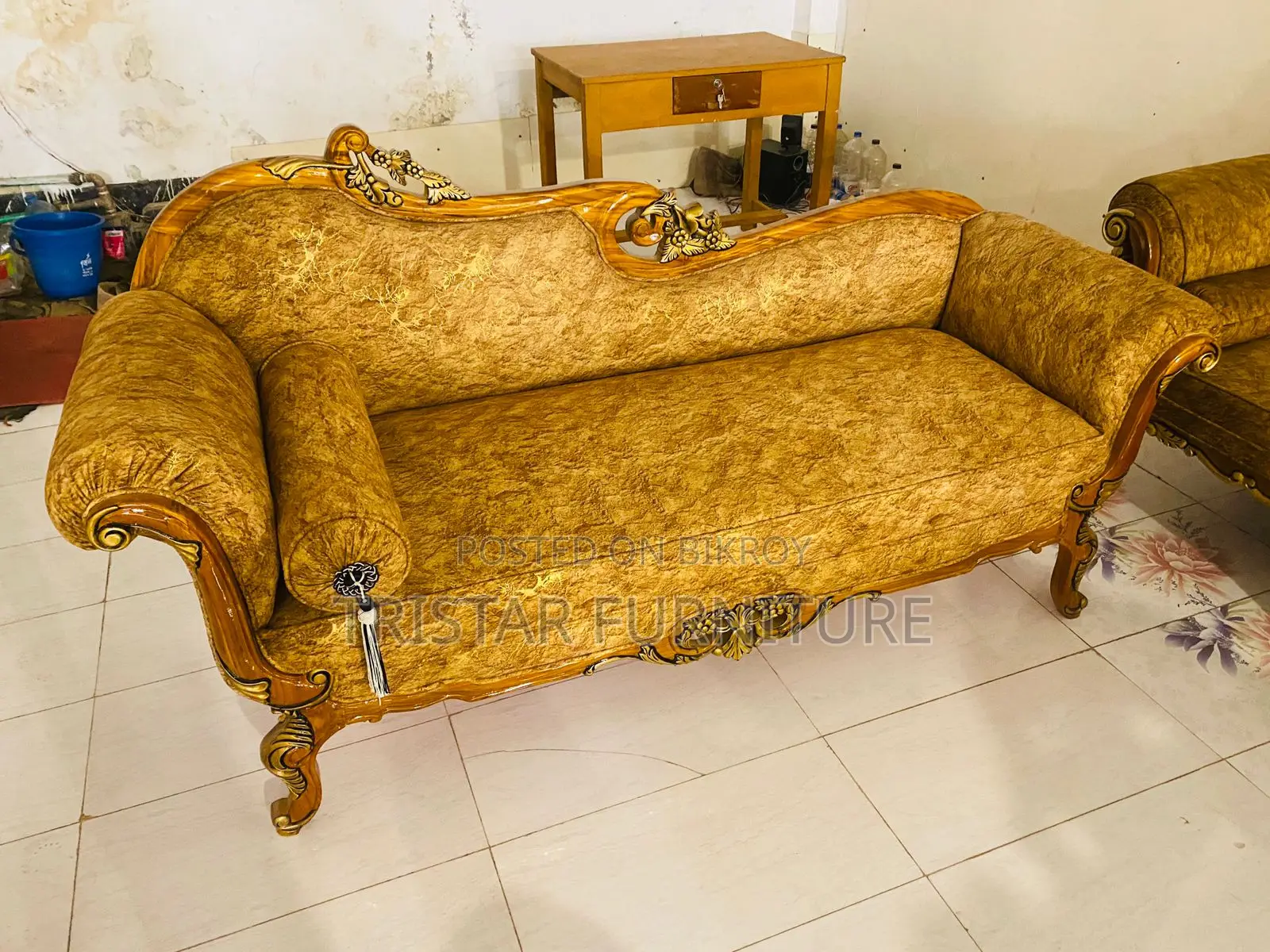 Wooden DIvan DV95F