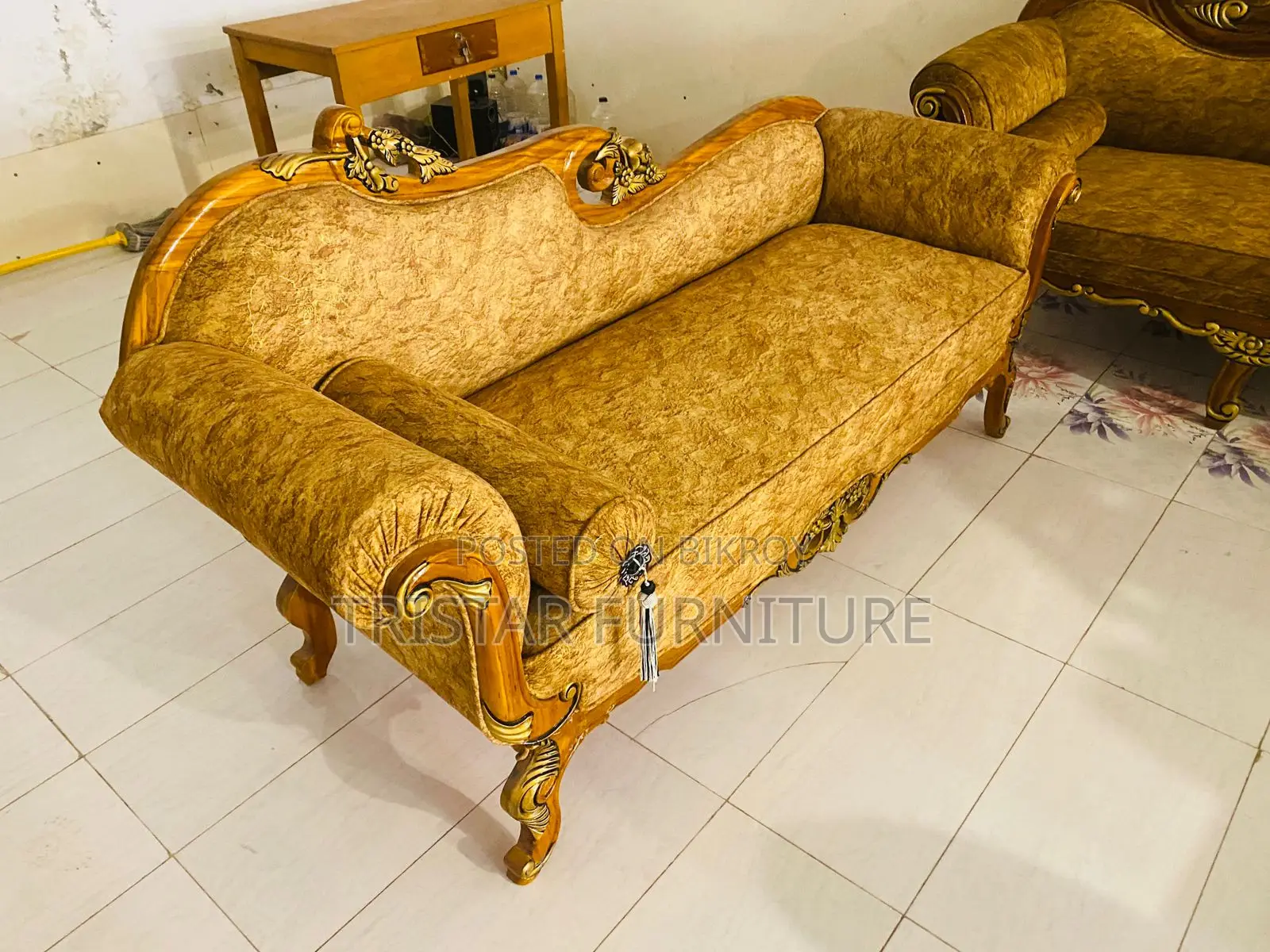 Wooden DIvan DV95F