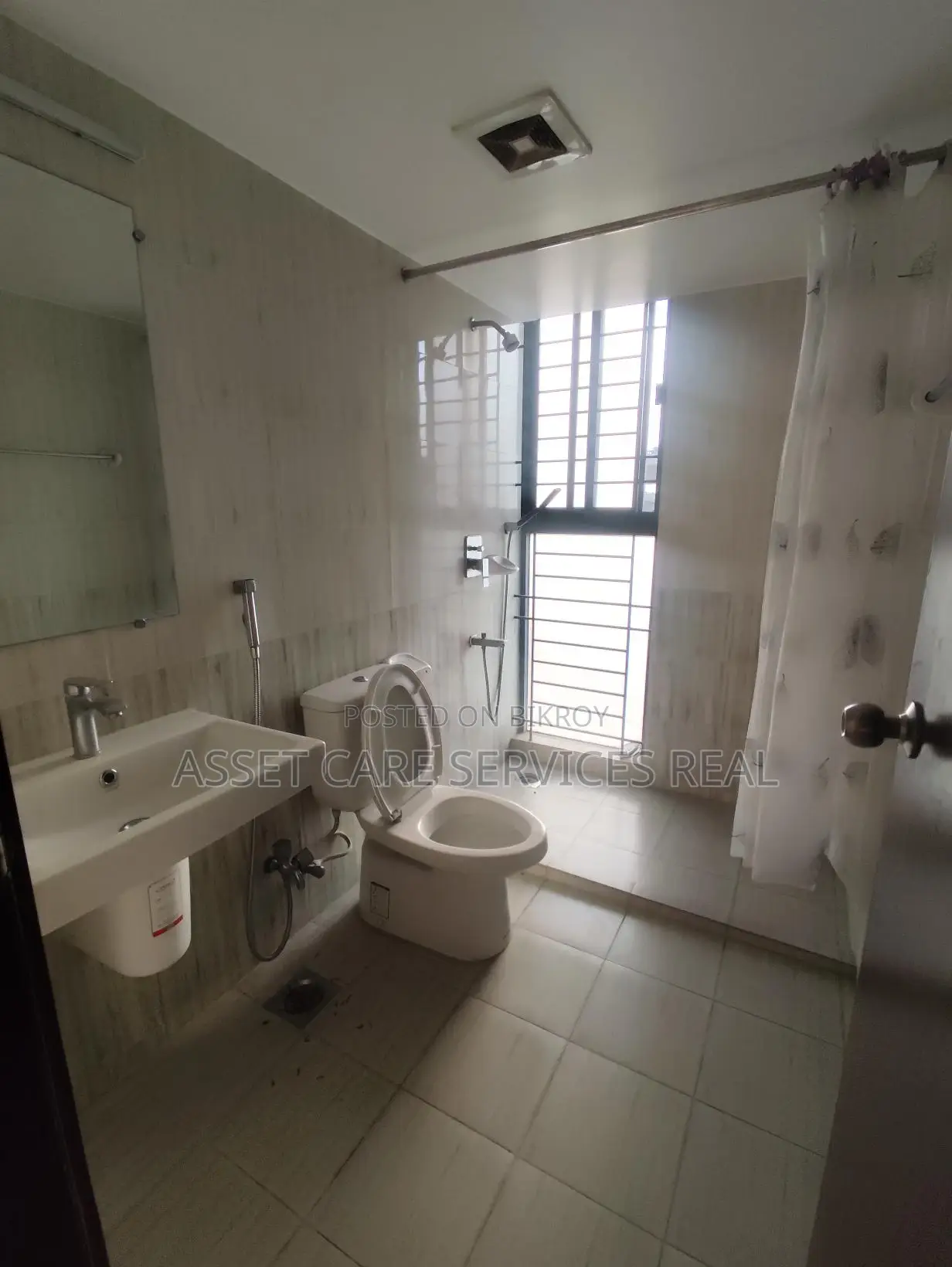3-Bed Un-Furnished Exclusive Apartment for Rent in North Banani