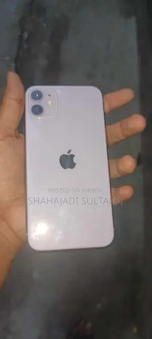 Apple iPhone 11 / (Used)