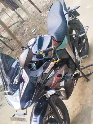 Suzuki Gixxer . 2023