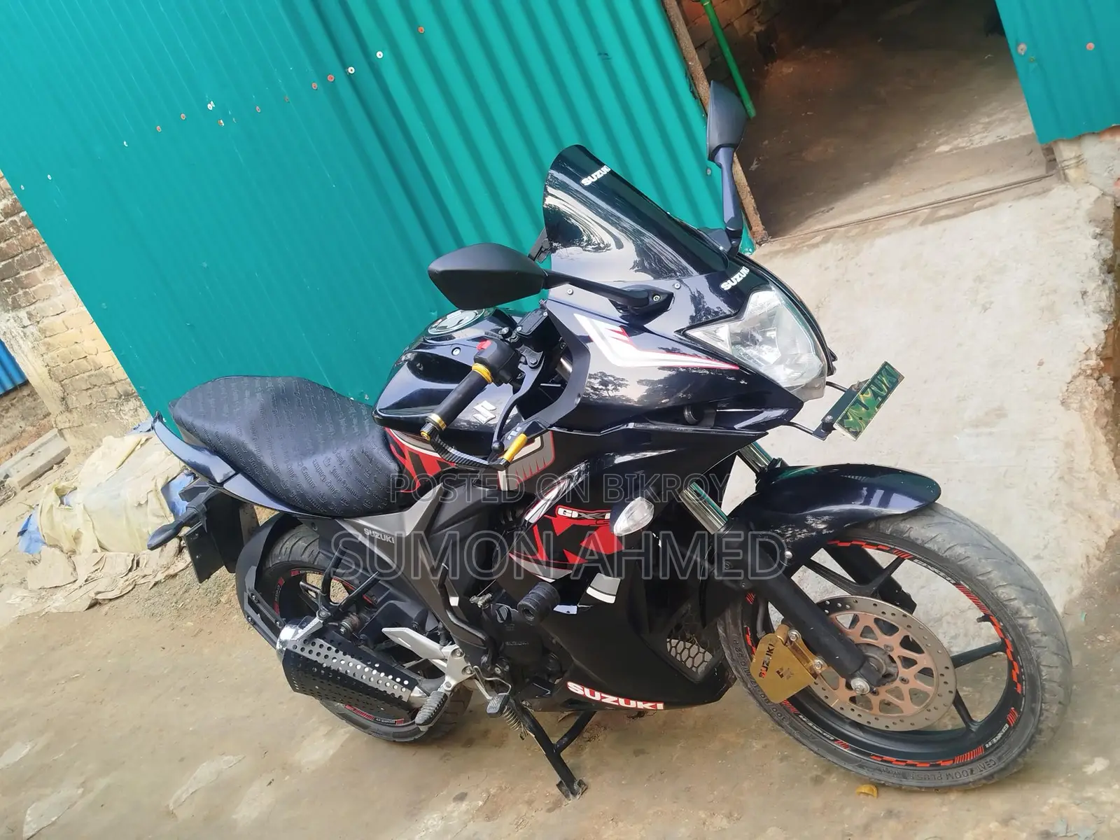 Suzuki Gixxer . 2023