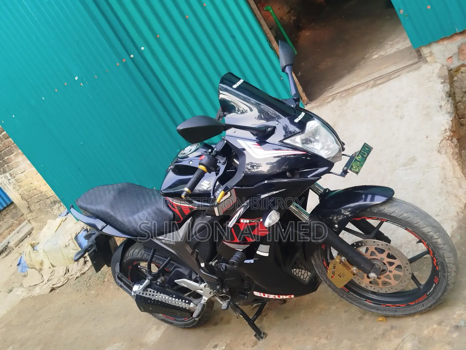 Suzuki Gixxer . 2023