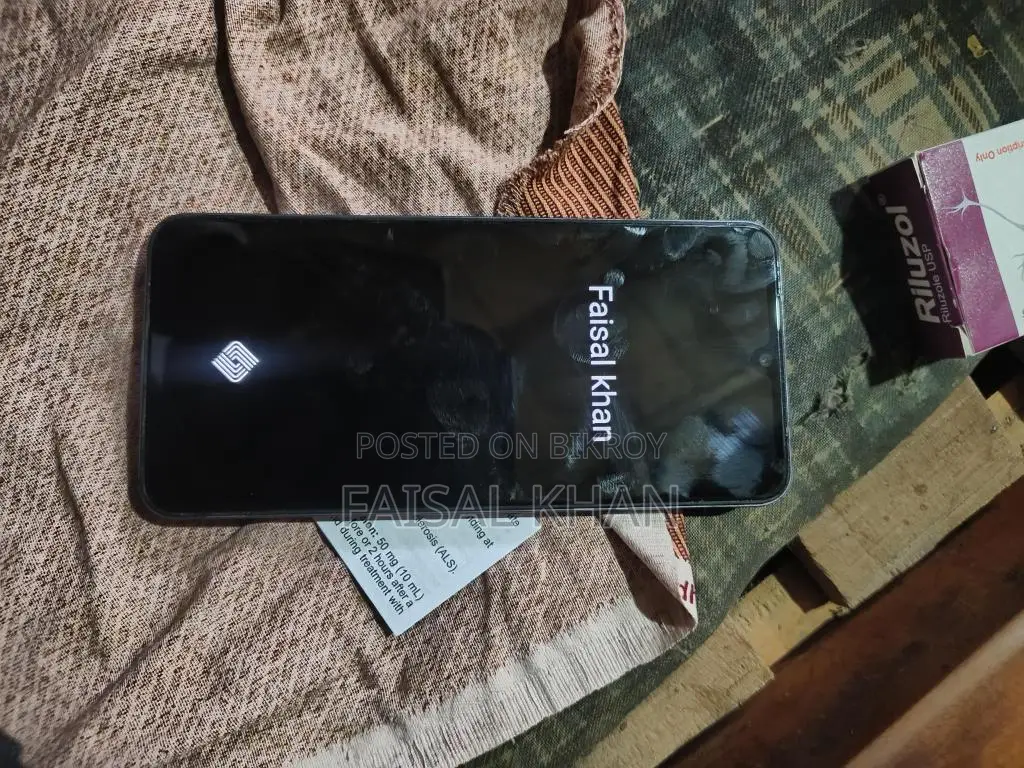 Vivo v 25 (Used)