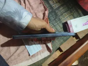 Vivo v 25 (Used)
