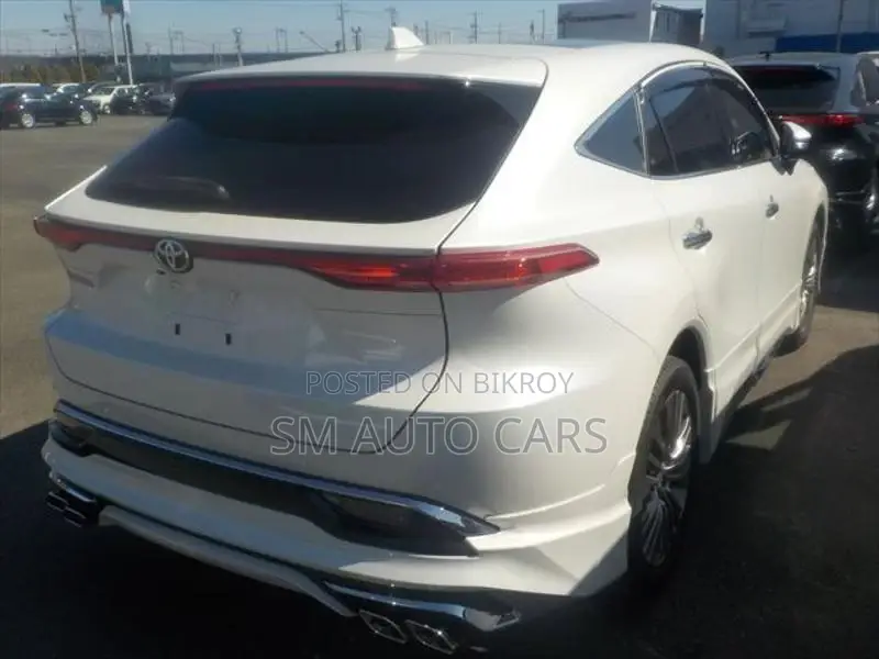Toyota Harrier Non Hybrid Z Pearl 2021