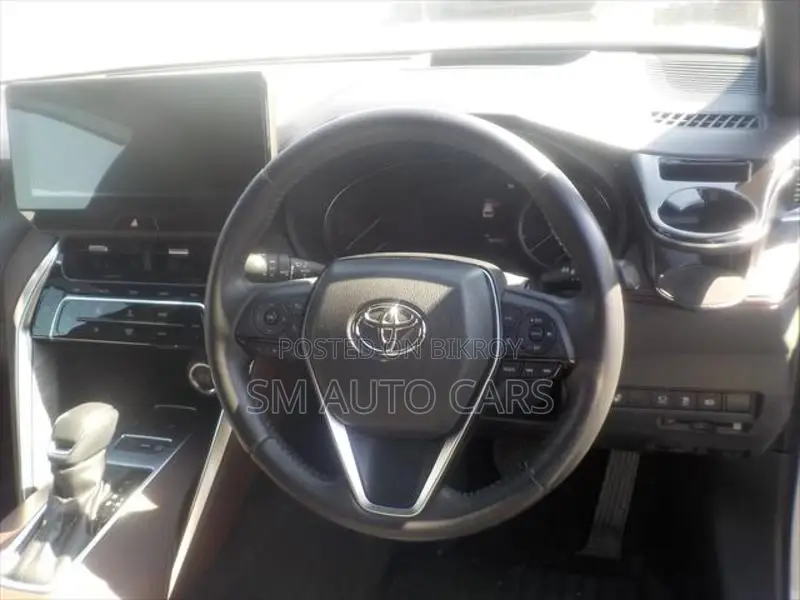 Toyota Harrier Non Hybrid Z Pearl 2021