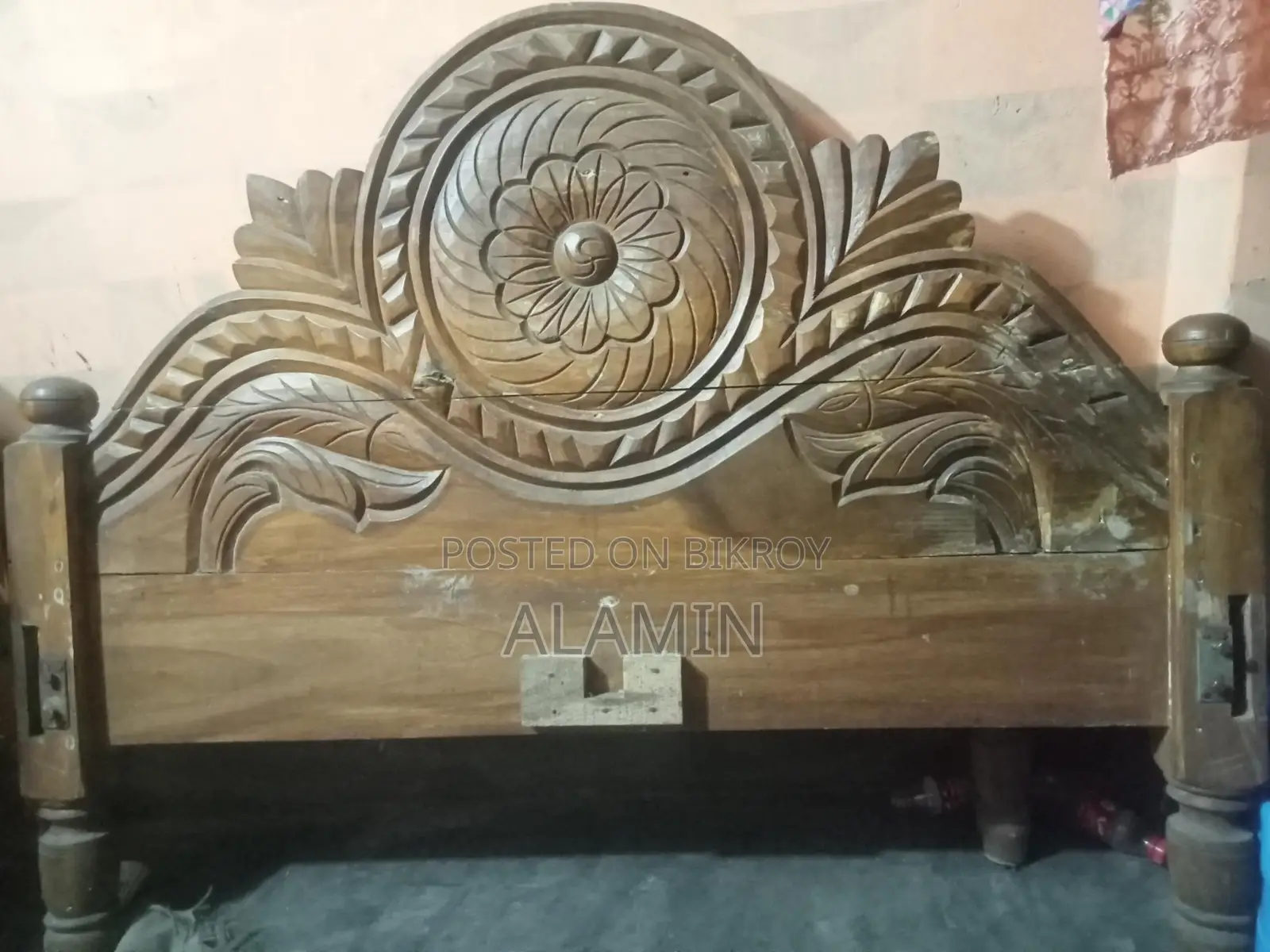 কাঠের খাট