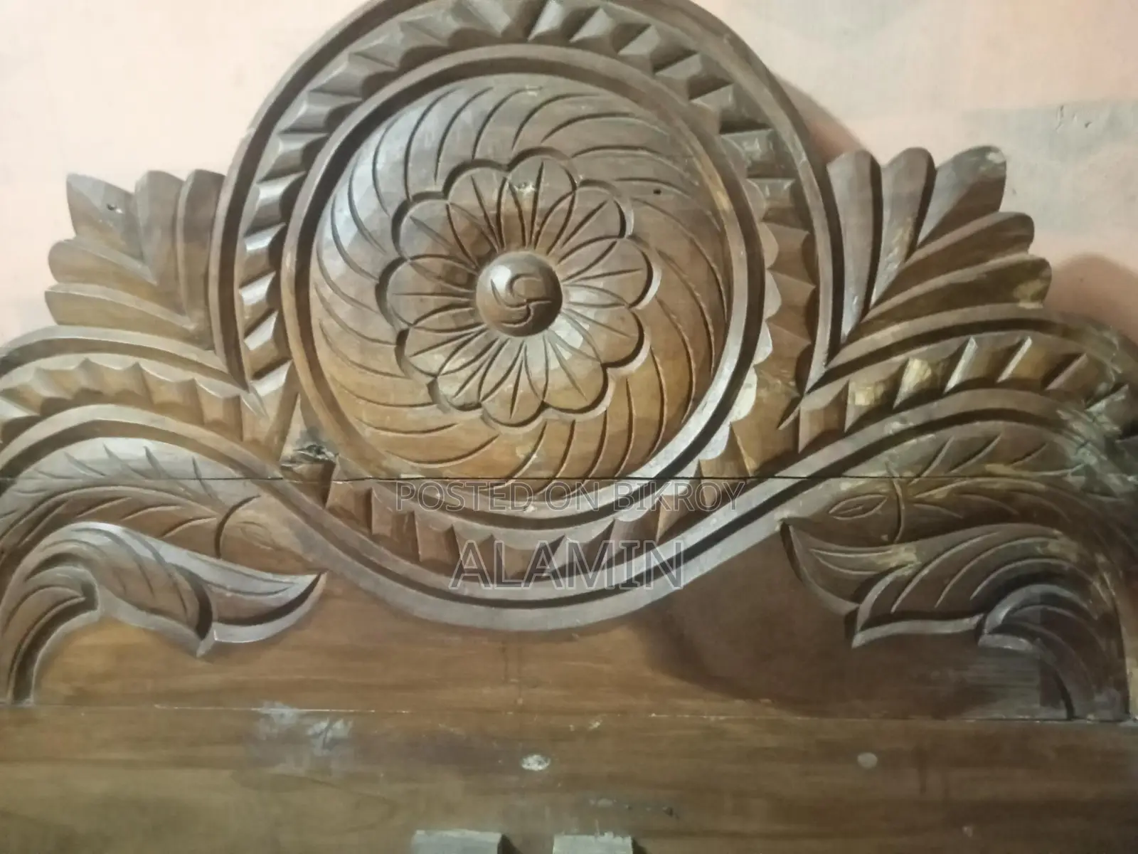 কাঠের খাট