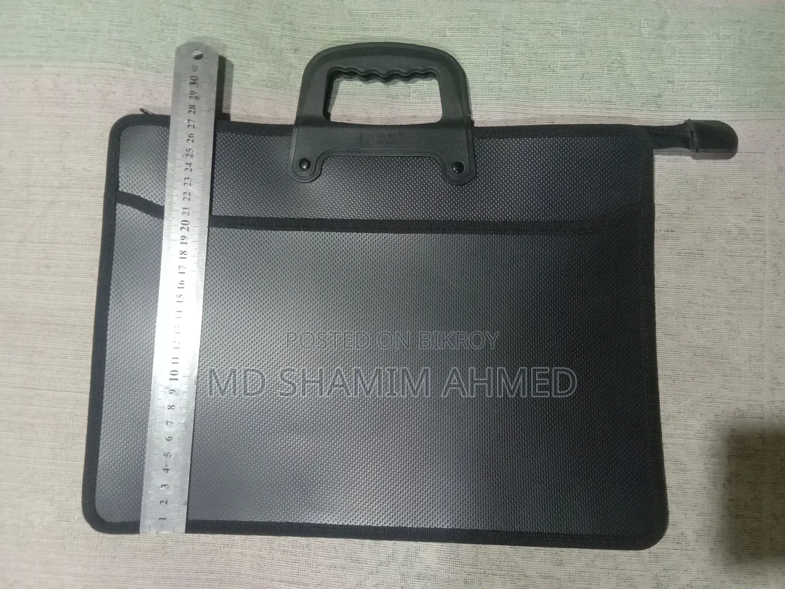 Stylish Messenger Bag For Sale
