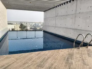 Rent Apt 4-Bed 2-Carpark 5 th floor Gulshan North