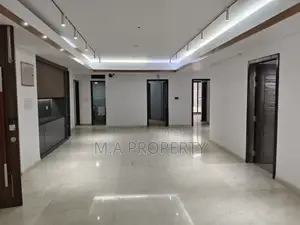 Rent Apt 4-Bed 2-Carpark 5th floor Gulshan North