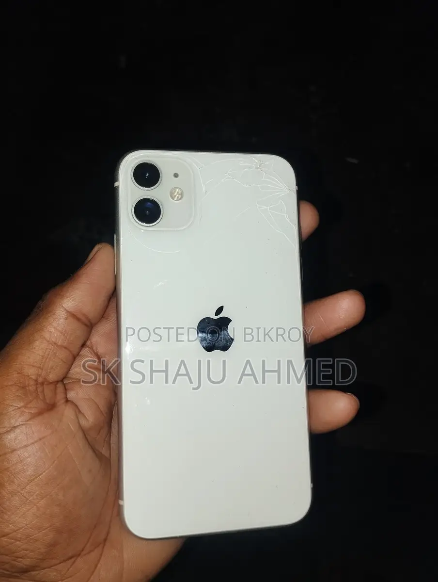 Apple iPhone 11 (Used)