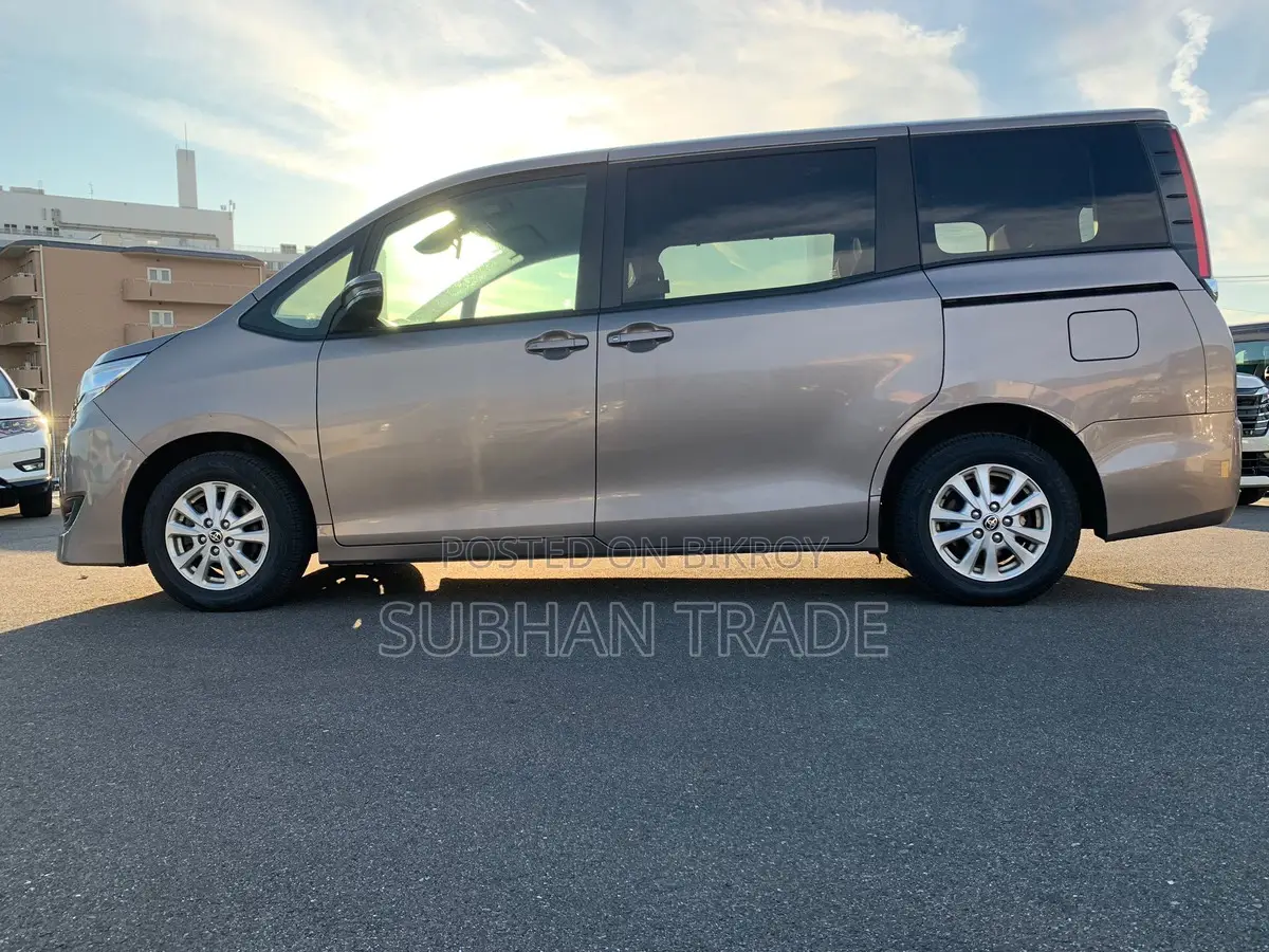 Toyota Noah X HYBRID BRONZE 2021