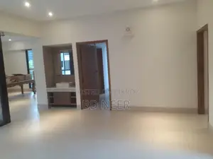 গুলশান-২ এ আনফার্নিশড ৩ বেডরুমের ফ্ল্যাট ভাড়া