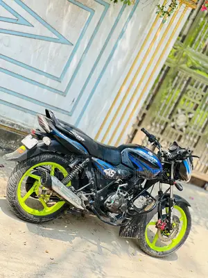 Bajaj Discover 150 . 2012