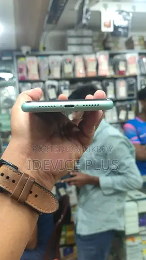 অ্যাপল আইফোন ১১ (ব্যবহৃত)