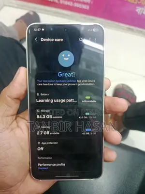 Samsung Galaxy S23 . (Used)