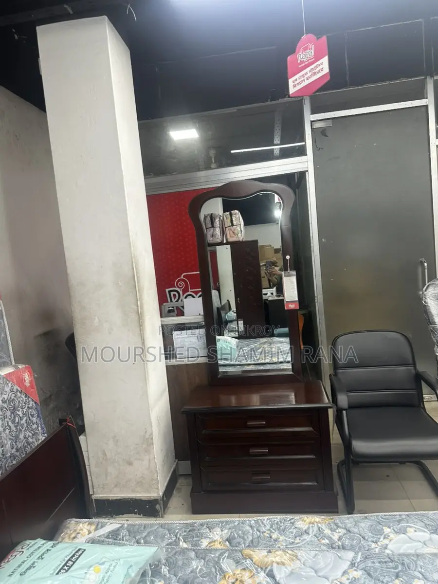 Regal Furniture Dressing Table For Sale