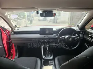 Honda Vezel 2021 Red