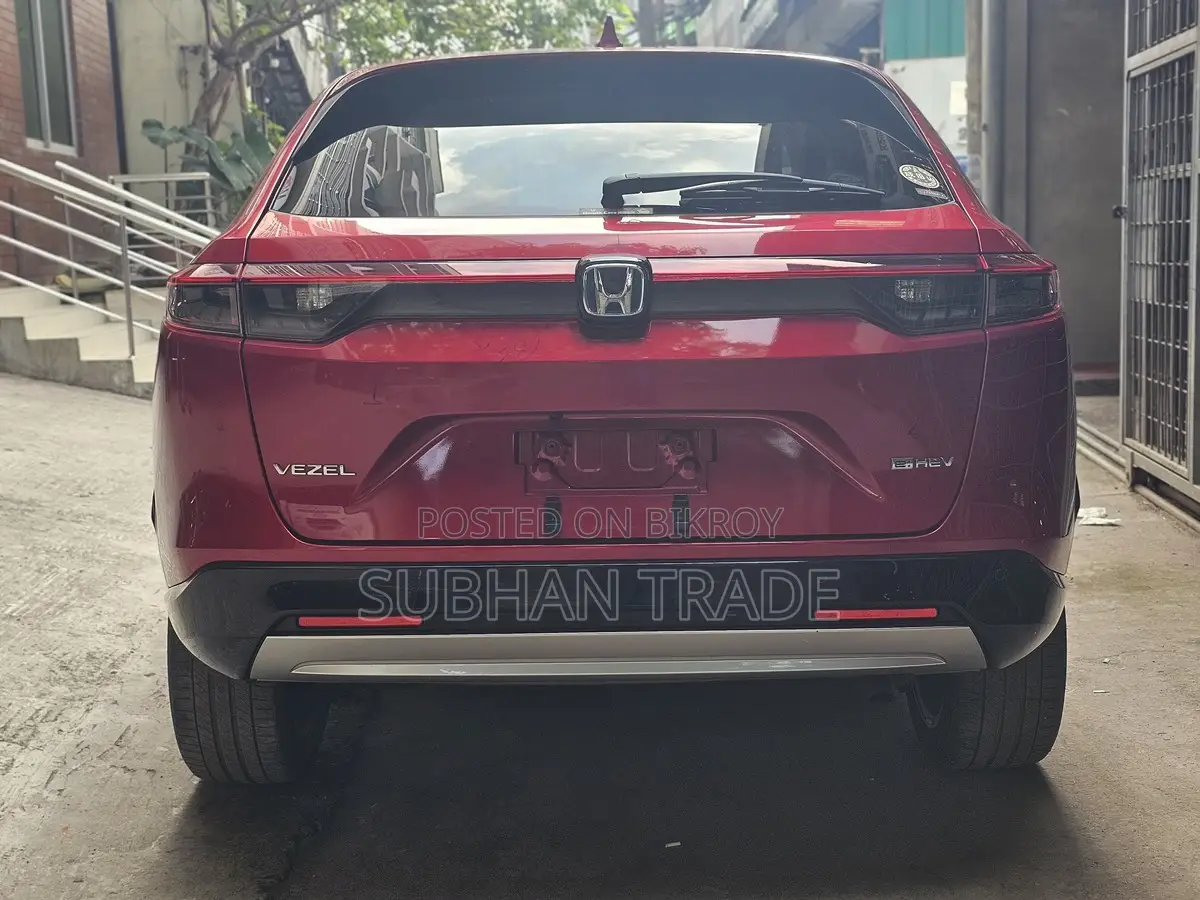 Honda Vezel 2021 Red