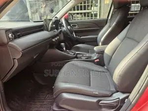 Honda Vezel 2021 Red
