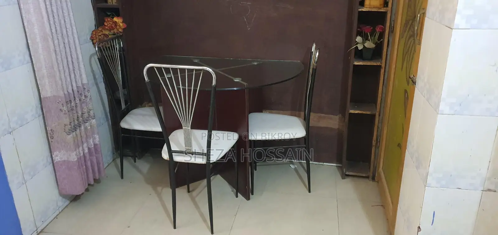 Dining table and 3 chairs