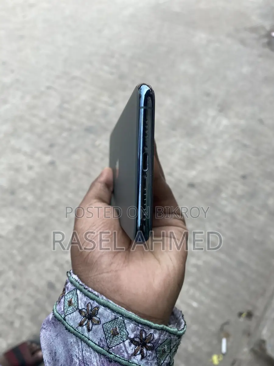Apple iPhone 11 Pro Max (Used)