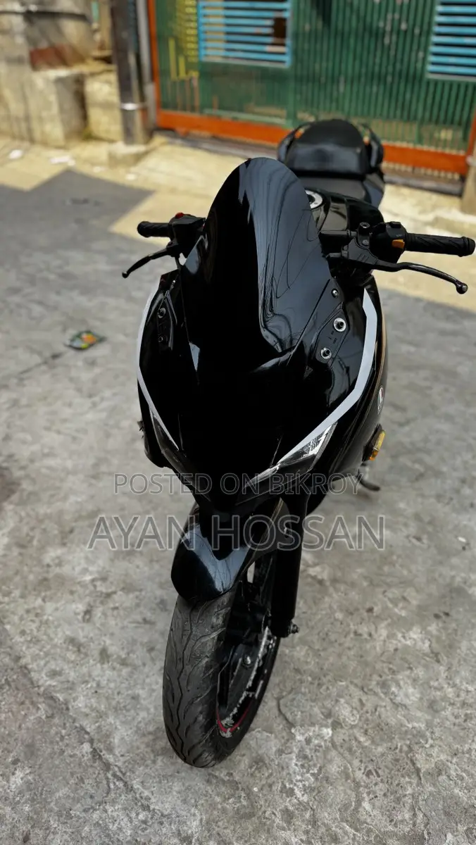 Suzuki Gixxer SF 2022