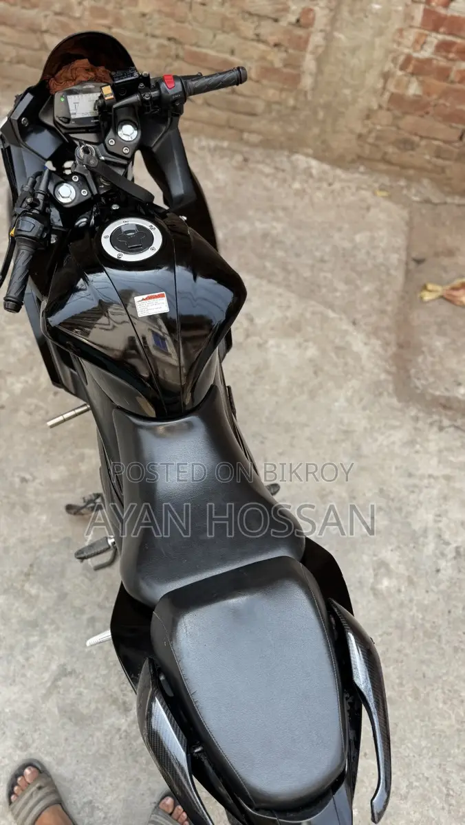 Suzuki Gixxer SF 2022