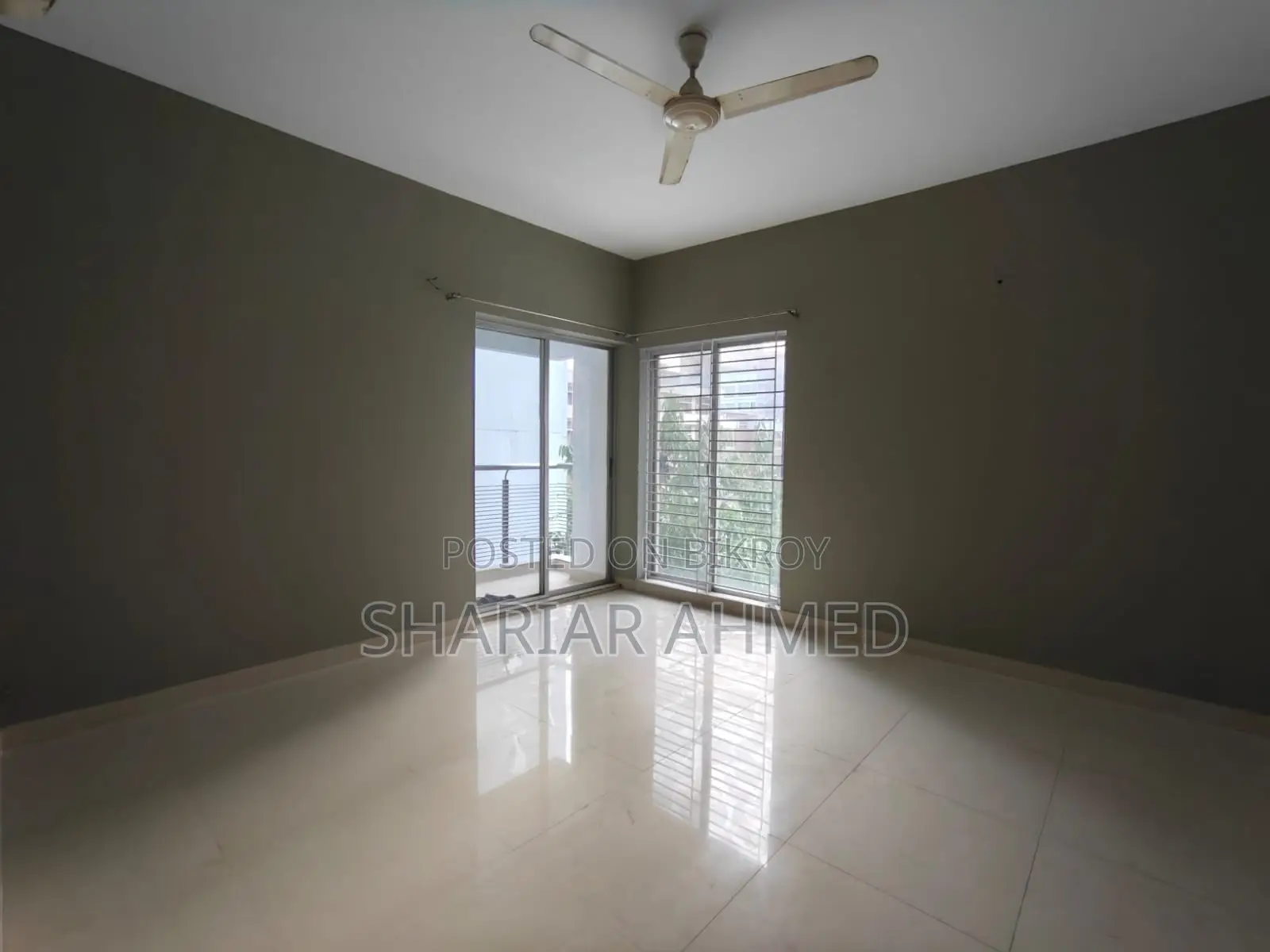 Good Looking 2350 Sqft Un-Furnished Apartment For Rent In Gulshan