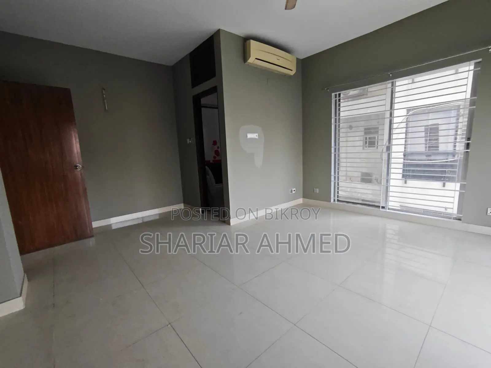 Good Looking 2350 Sqft Un-Furnished Apartment For Rent In Gulshan