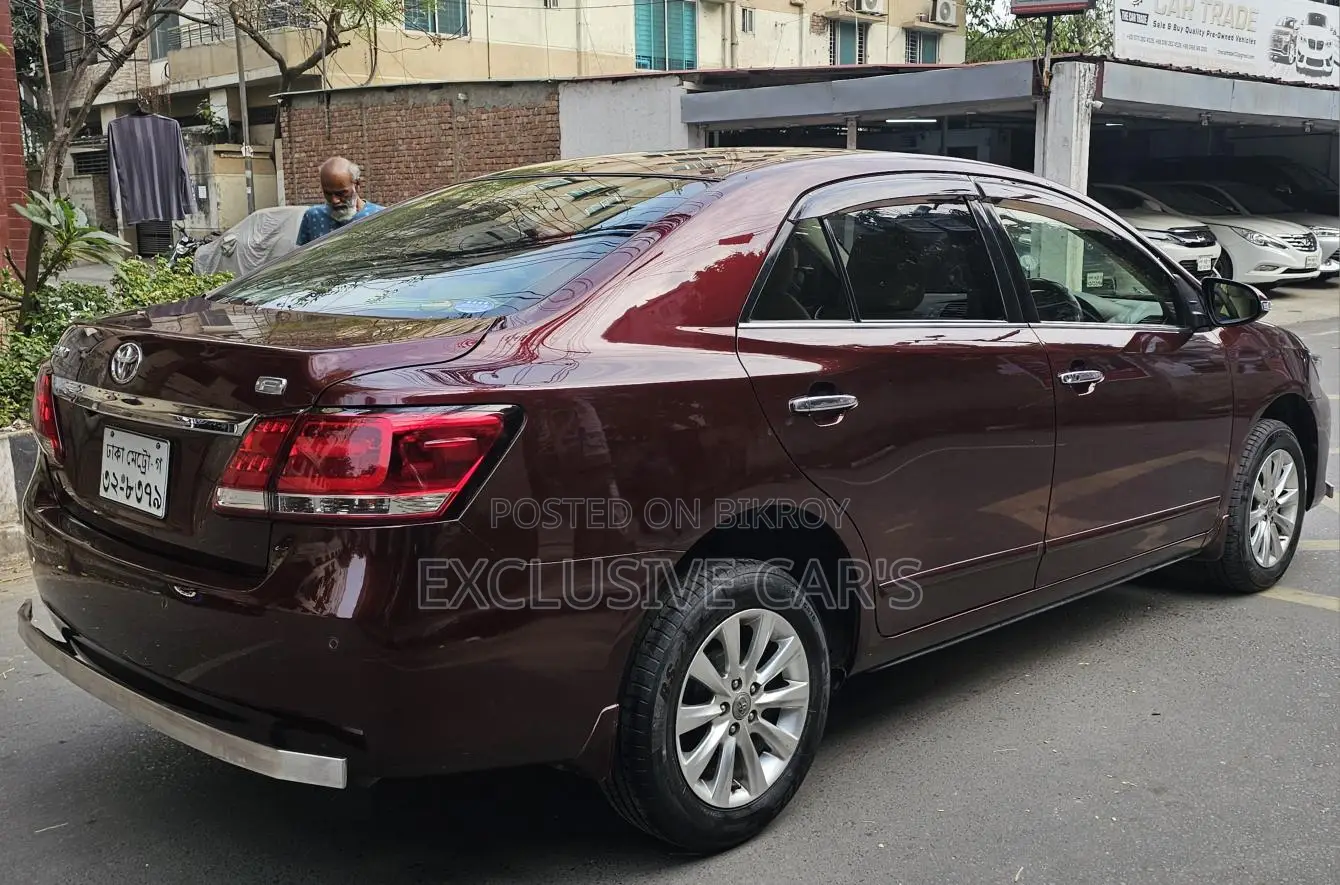 Toyota Premio FEX 2016