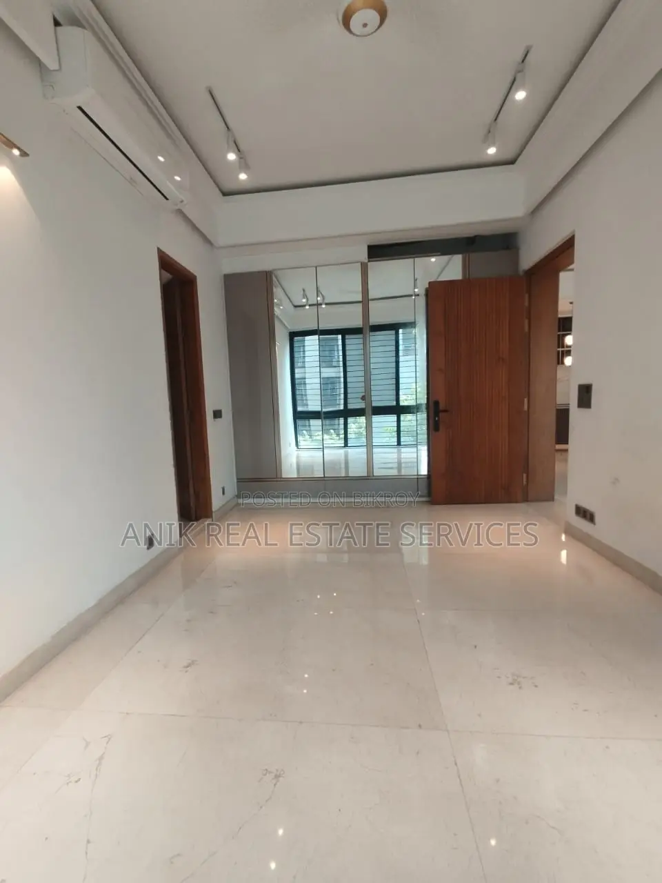 New Modern 3 Bedroom Semi Farnised Flat Rent At Gulshan 1