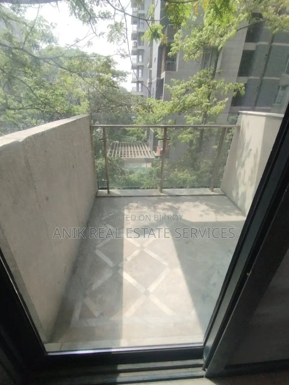 New Modern 3 Bedroom Semi Farnised Flat Rent At Gulshan 1