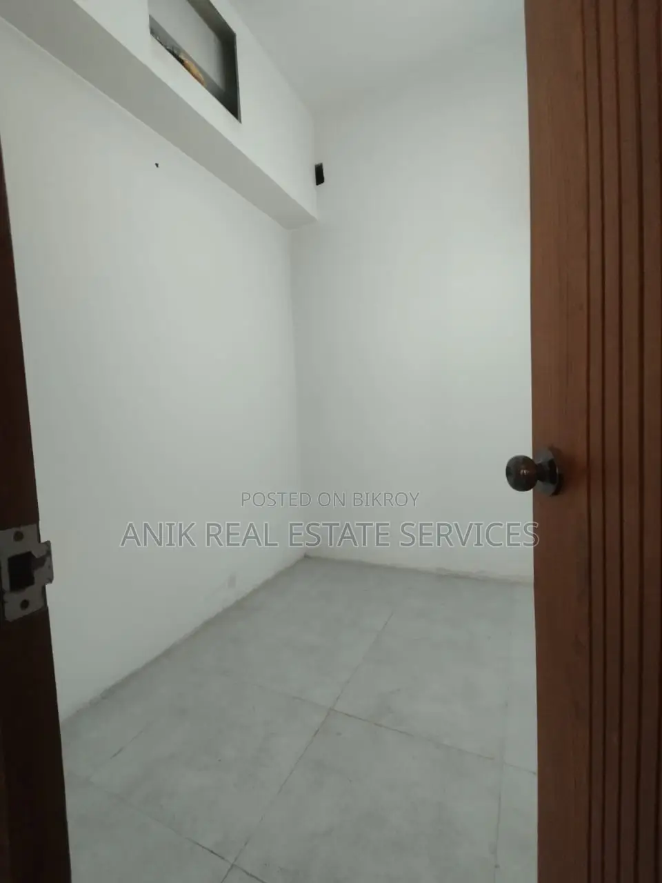 New Modern 3 Bedroom Semi Farnised Flat Rent At Gulshan 1