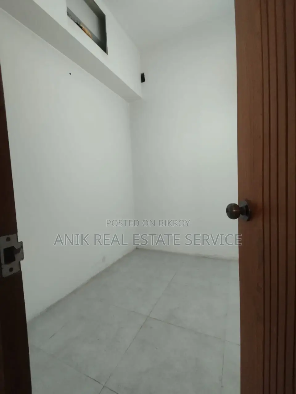 New Modern 3 Bedroom Semi Farnised Flat Rent At Gulshan 1