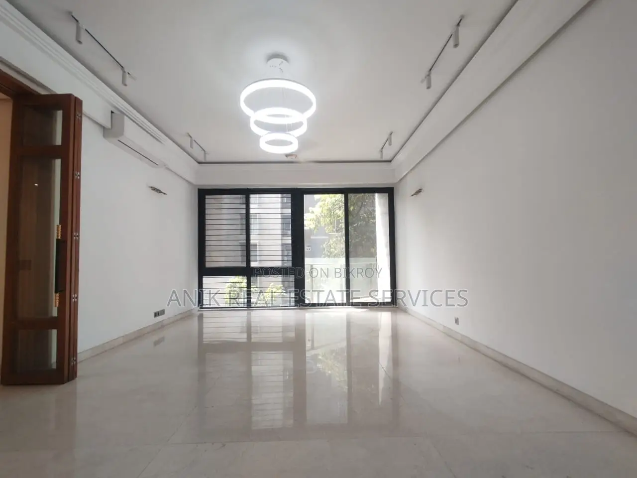 New Modern 3 Bedroom Semi Farnised Flat Rent At Gulshan 1