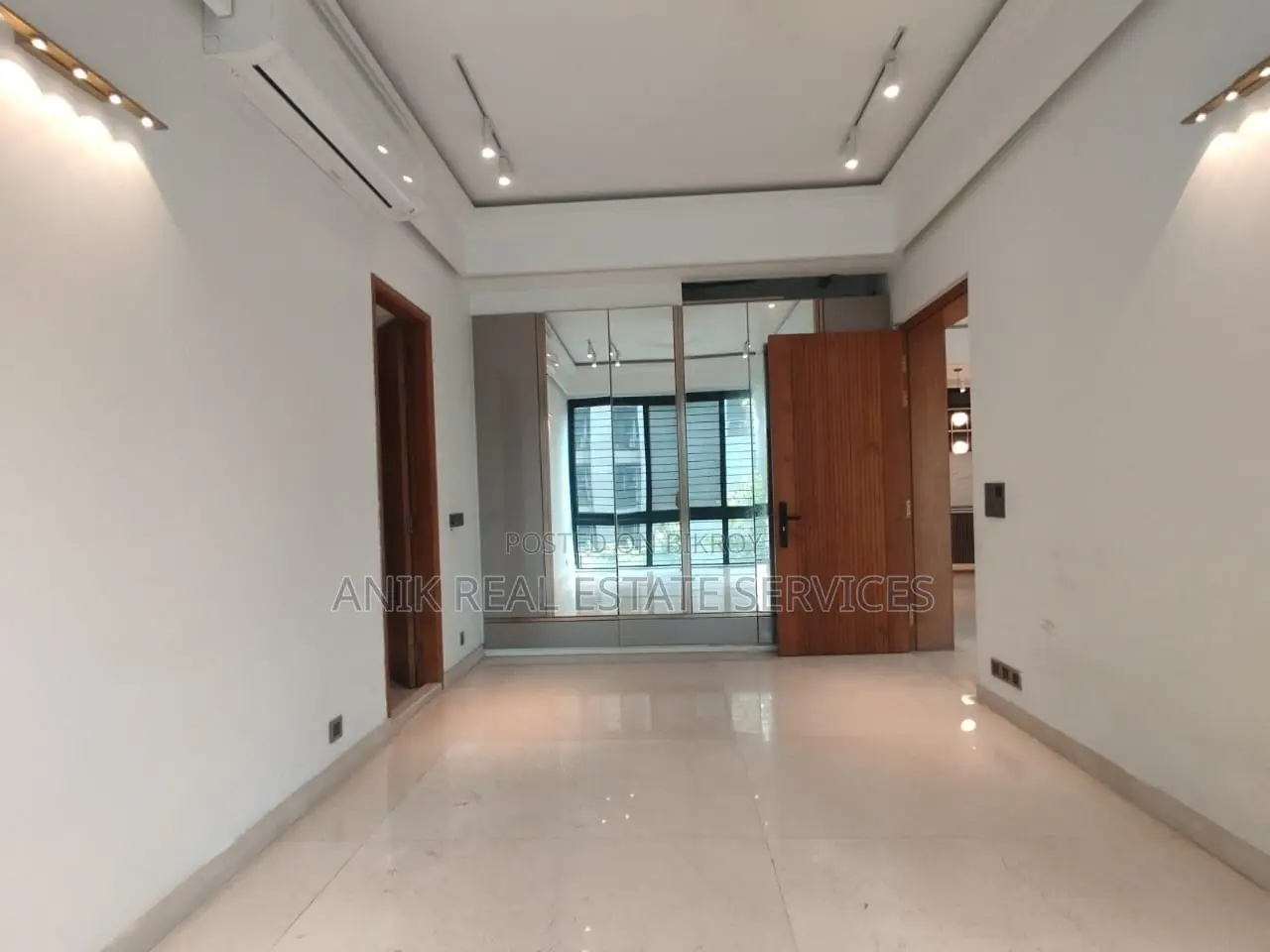 New Modern 3 Bedroom Semi Farnised Flat Rent At Gulshan 1