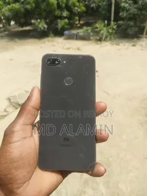 Xiaomi Mi 8 Lite . (Used)