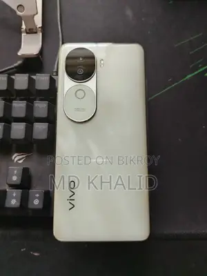 Vivo V40 e 8/128 (Used)