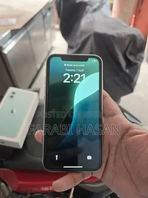 Apple iPhone 11 (Used)