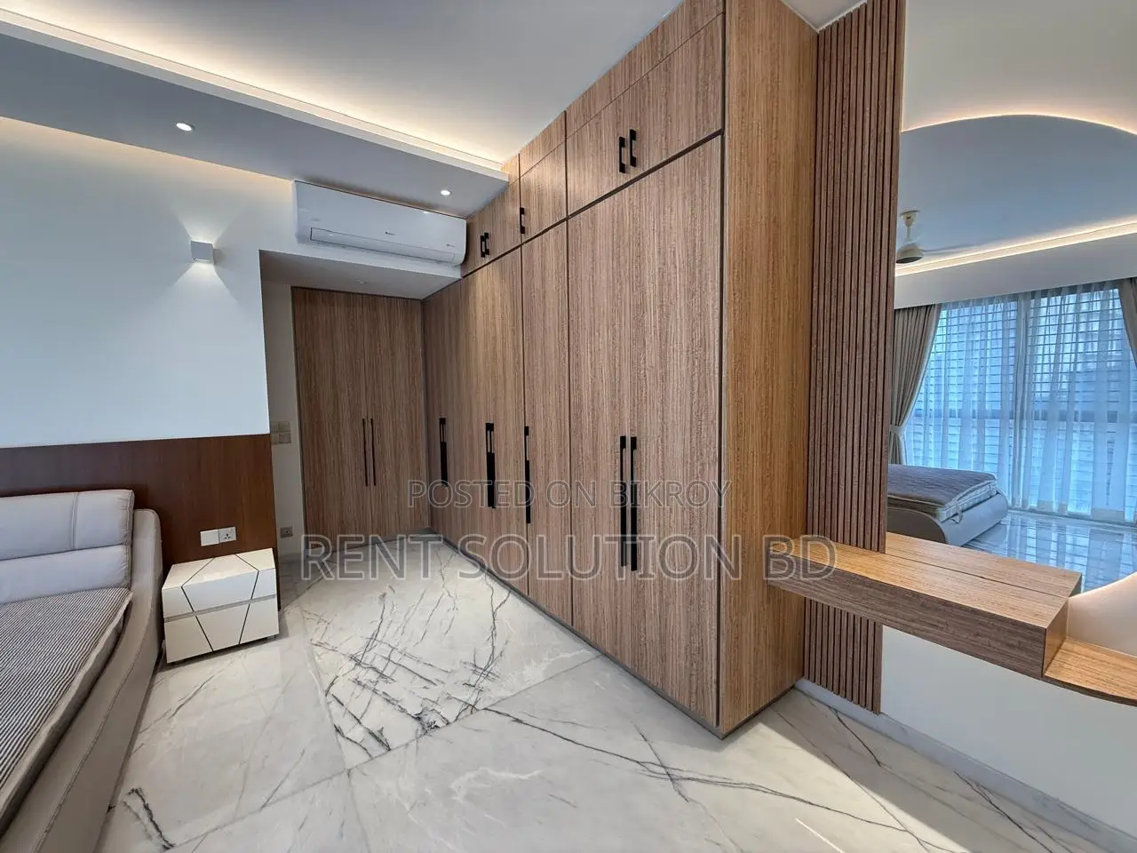 Gorgeous Fully Furnished Apartment For Rent in Gulshan 2