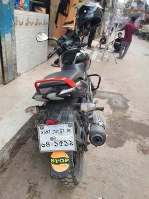 Bajaj Pulsar 150 . 2019