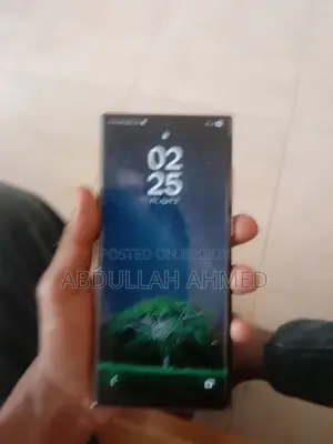 Samsung Galaxy S22 Ultra . (Used)