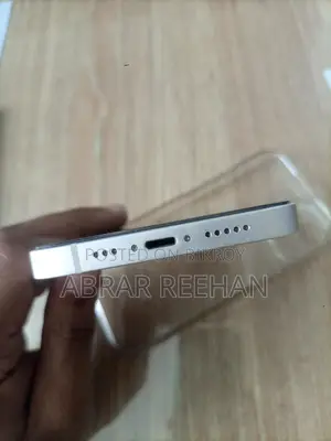 Apple iPhone 13 (Used)