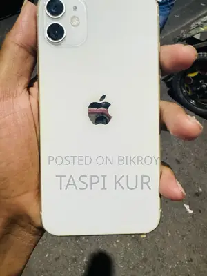 Apple iPhone 11 . (Used)