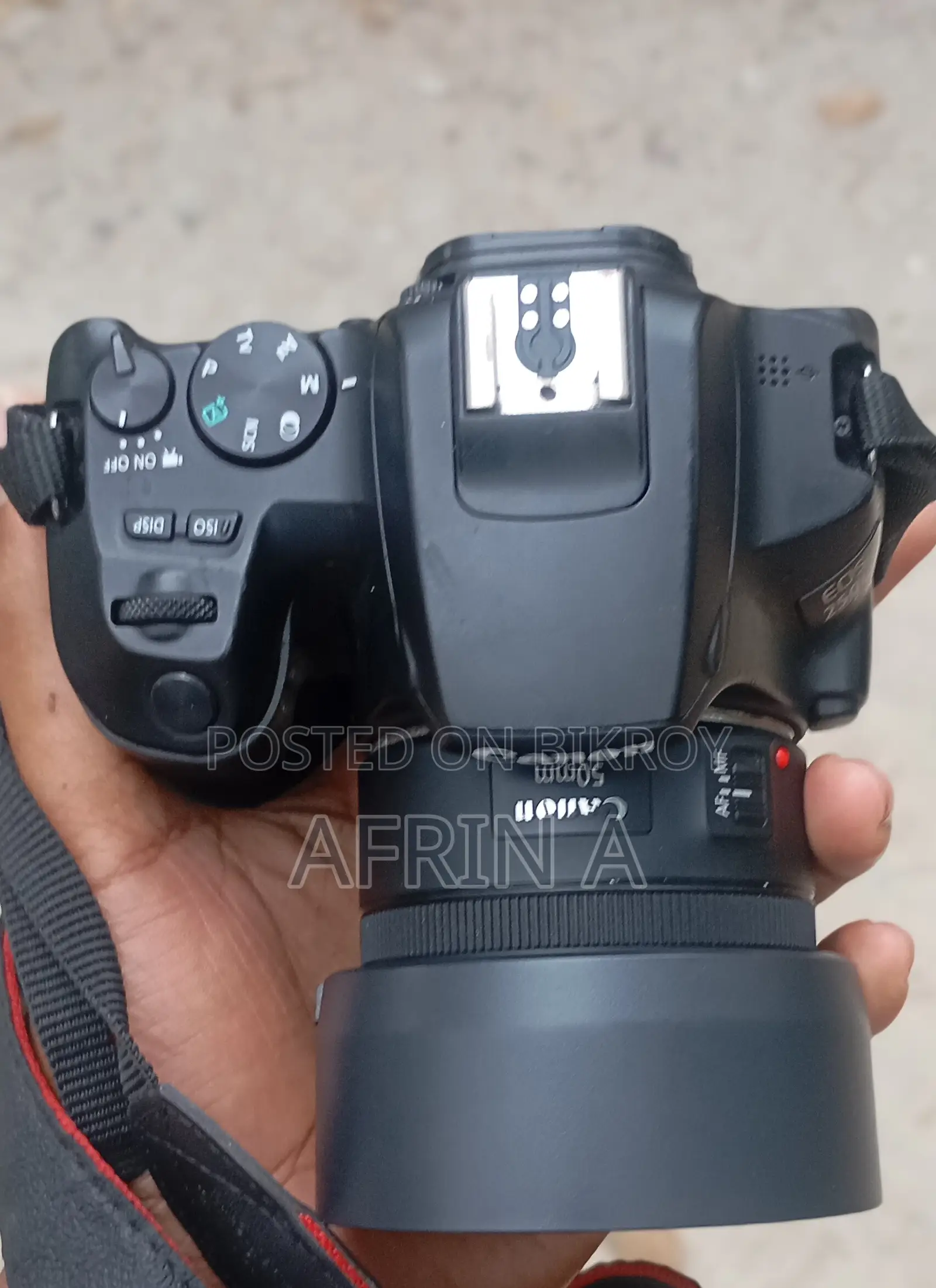 Canon 250D