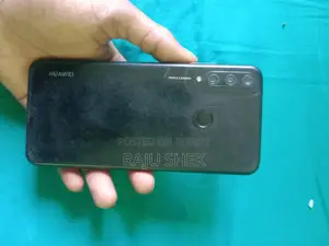 Huawei Y6p . (ব্যবহৃত)