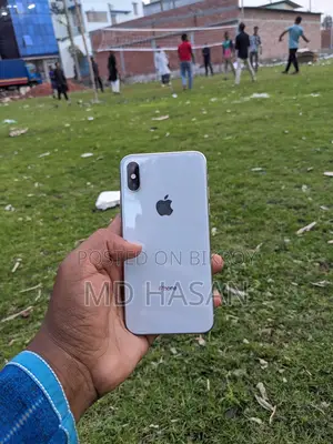 Apple iPhone XS 4//63 (Used)